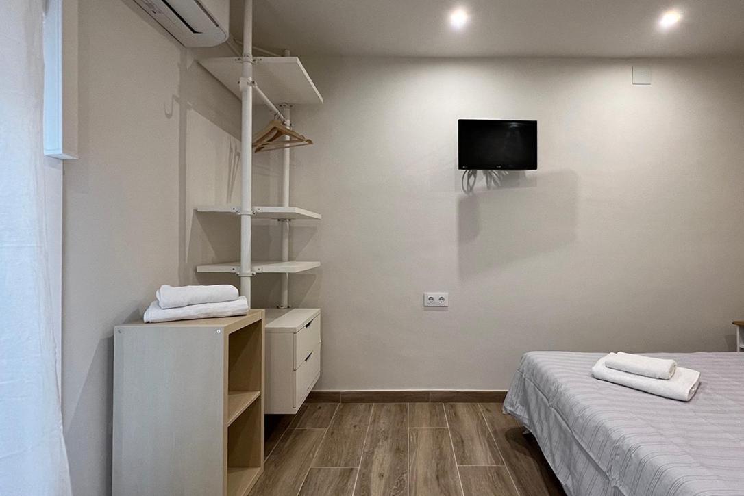 Hostal Oliveta Barselona Dış mekan fotoğraf